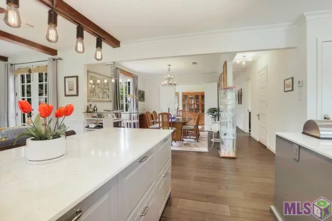 $705,000 | 8310 Oakbrook Drive, Baton Rouge, LA 70810
