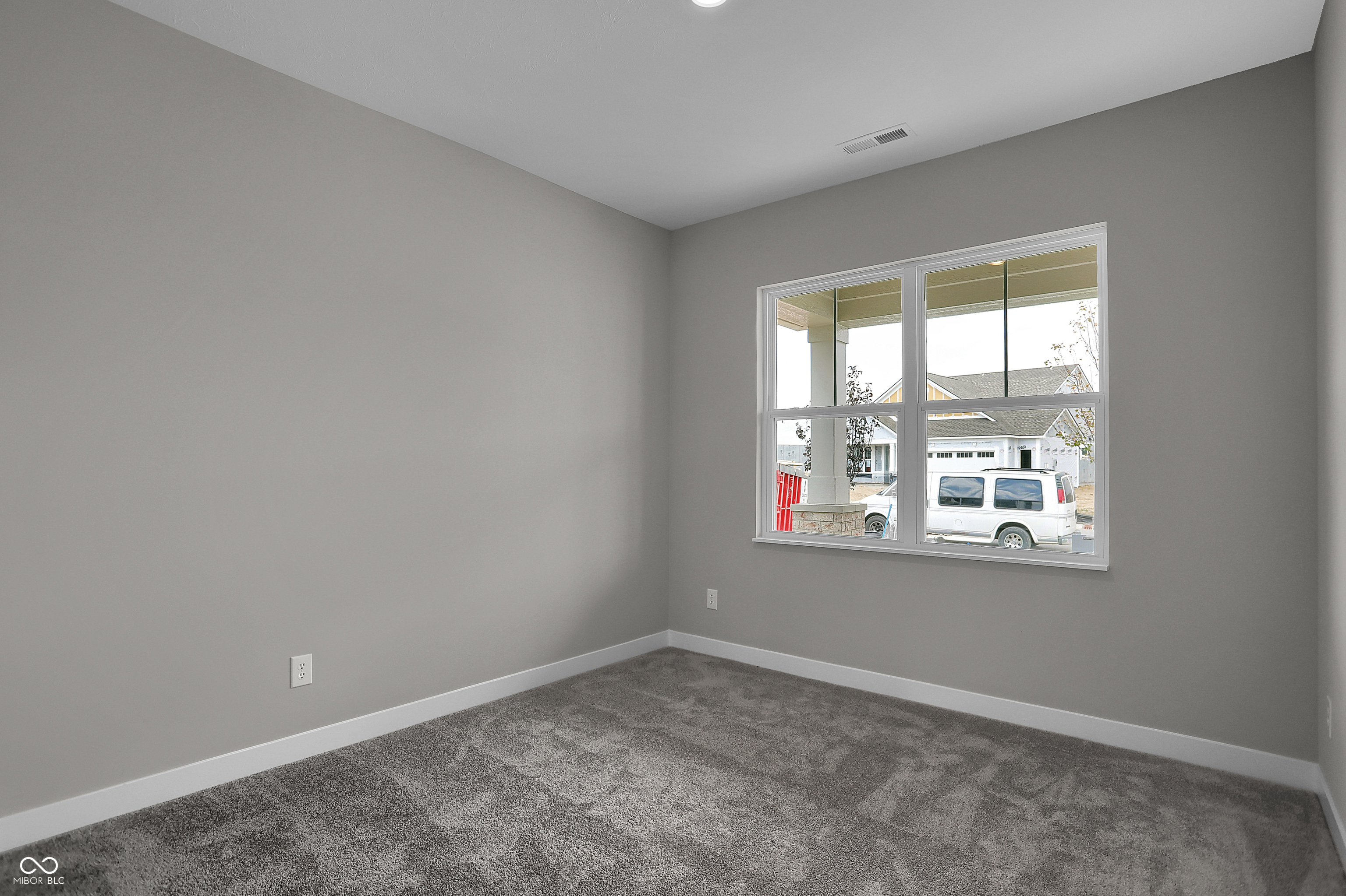 633 Bridgeman Road Avon, IN 46123 - Photo 6 of 32 Gallery Image 6