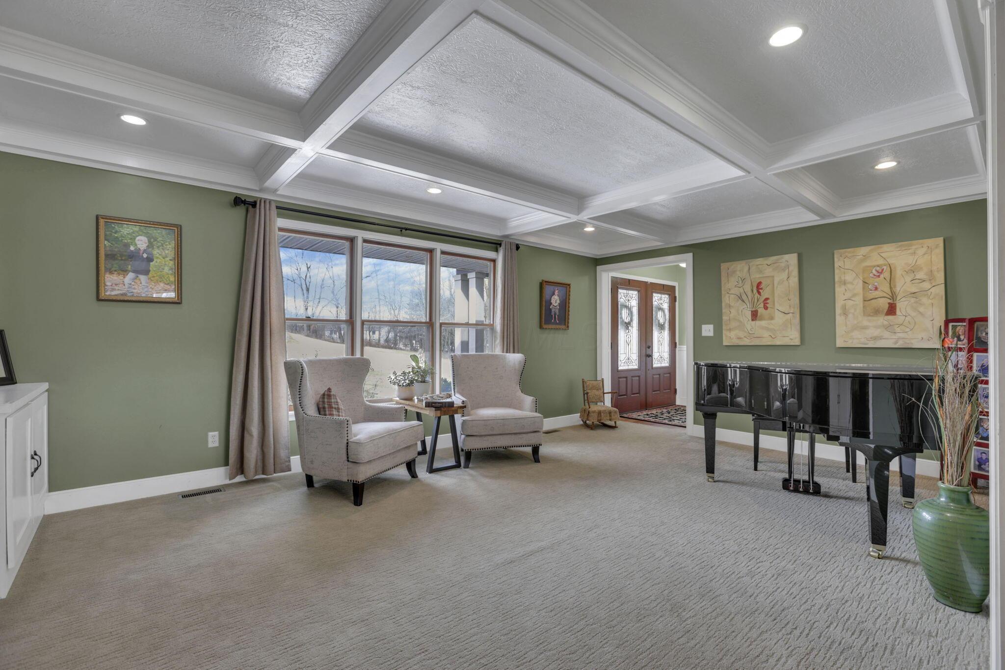 4821 Hazelton-Etna Road Southwest Pataskala, OH 43062 - Photo 16 of 93 Family Room