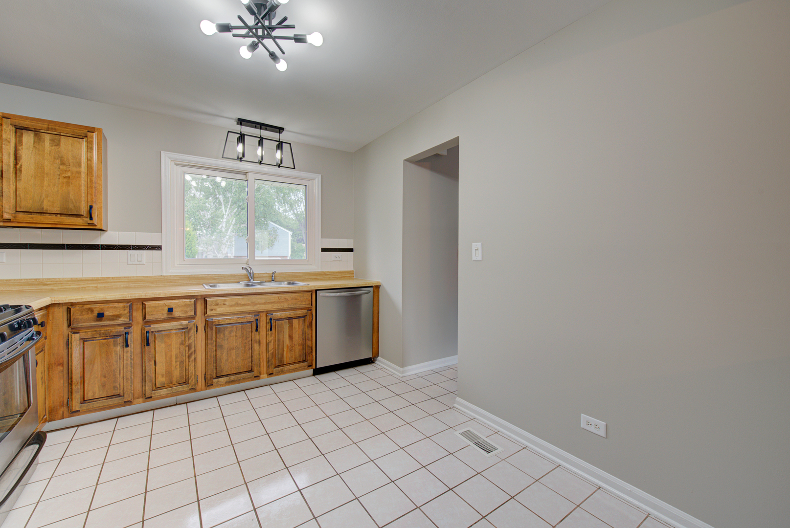 128 Sherman Street Bartlett, IL 60103 - Photo 12 of 39