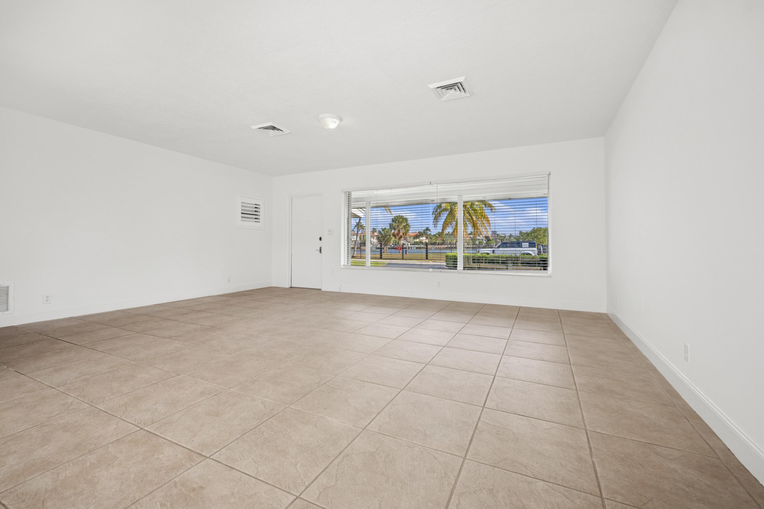 2433 Northeast 24th Street Lighthouse Point, FL 33064 - Photo 39 of 61 VHT-RX-11078111_2.jpg