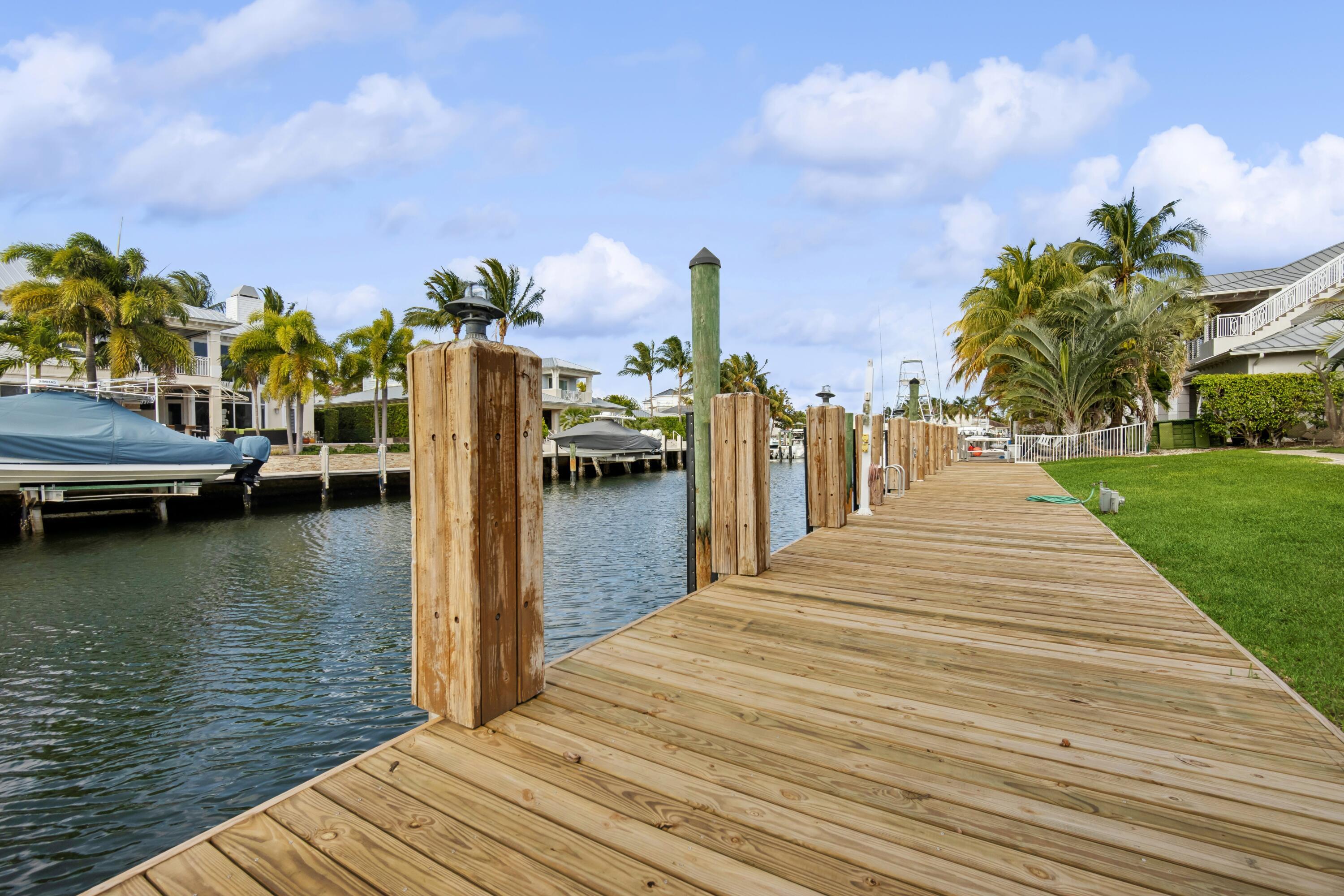 2433 Northeast 24th Street Lighthouse Point, FL 33064 - Photo 53 of 61 VHT-RX-11078111_17.jpg