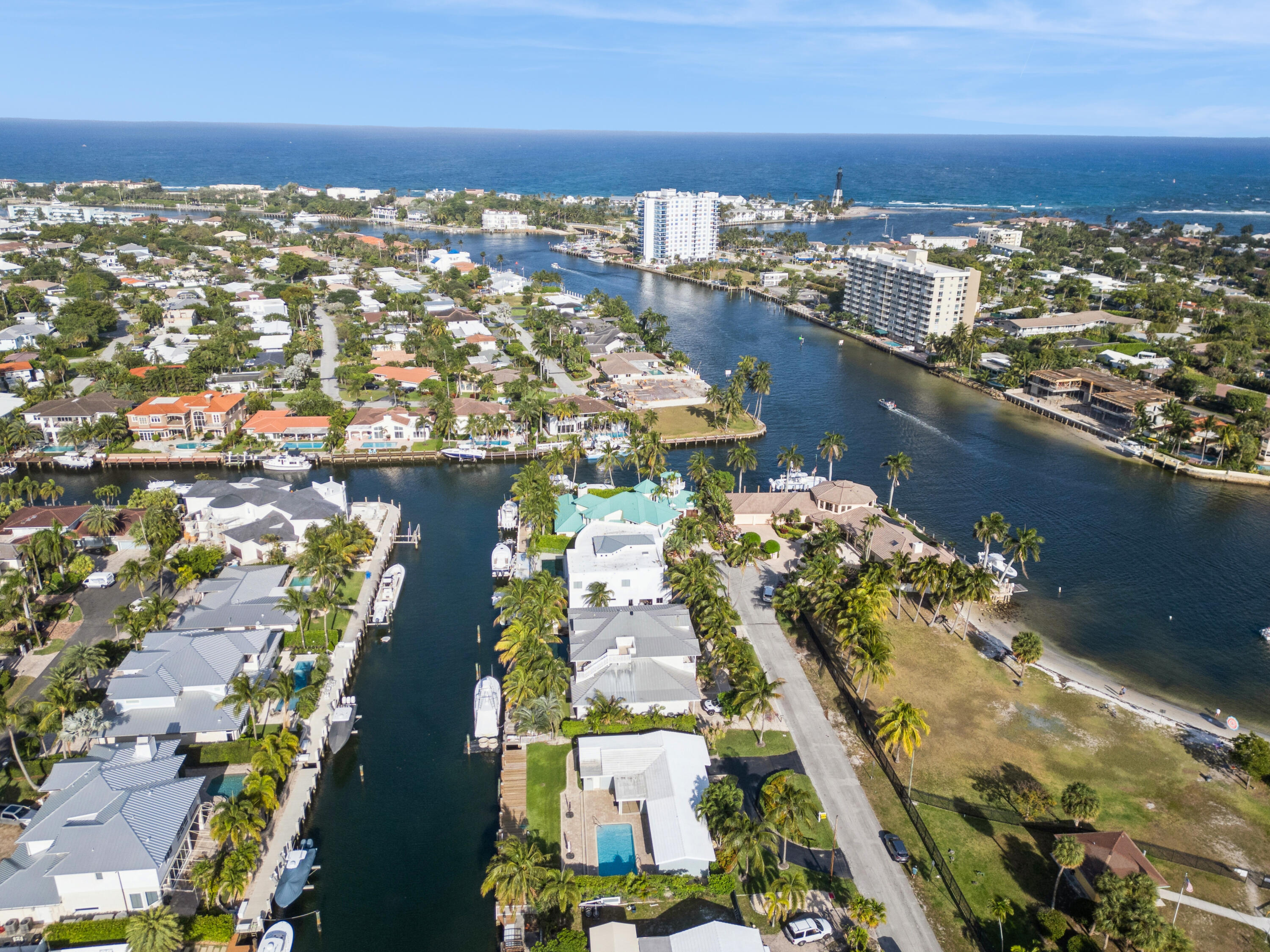 2433 Northeast 24th Street Lighthouse Point, FL 33064 - Photo 61 of 61 VHT-RX-11078111_30.jpg