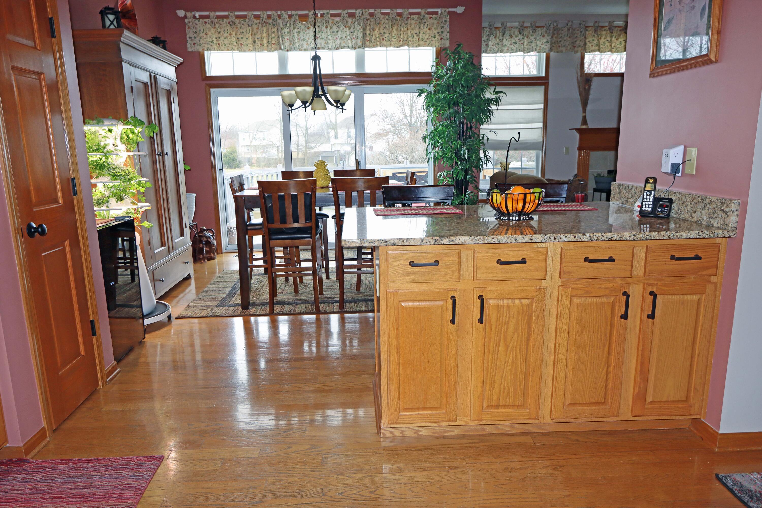 109 Keystoner Way Delaware, OH 43015 - Photo 9 of 53 Kitchen