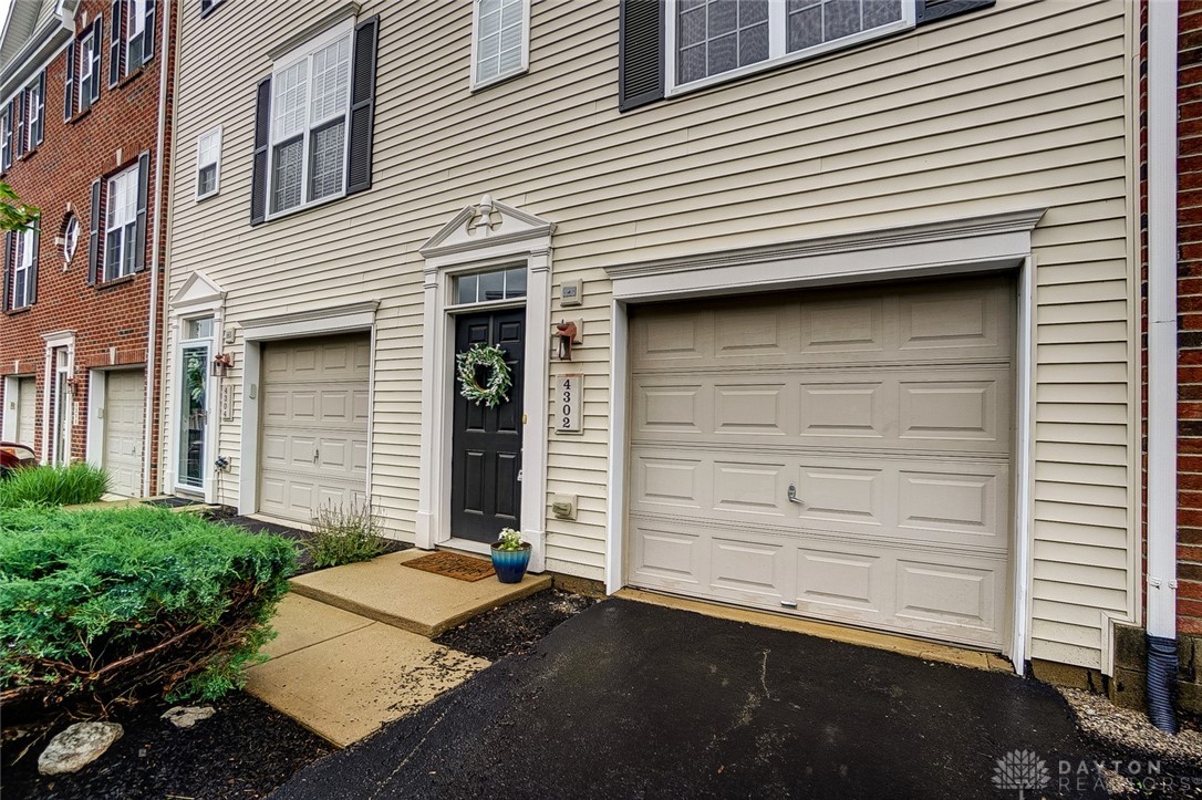 4302 Straight Arrow Road Beavercreek, OH 45430 - Photo 3 of 40 Gallery Image 3