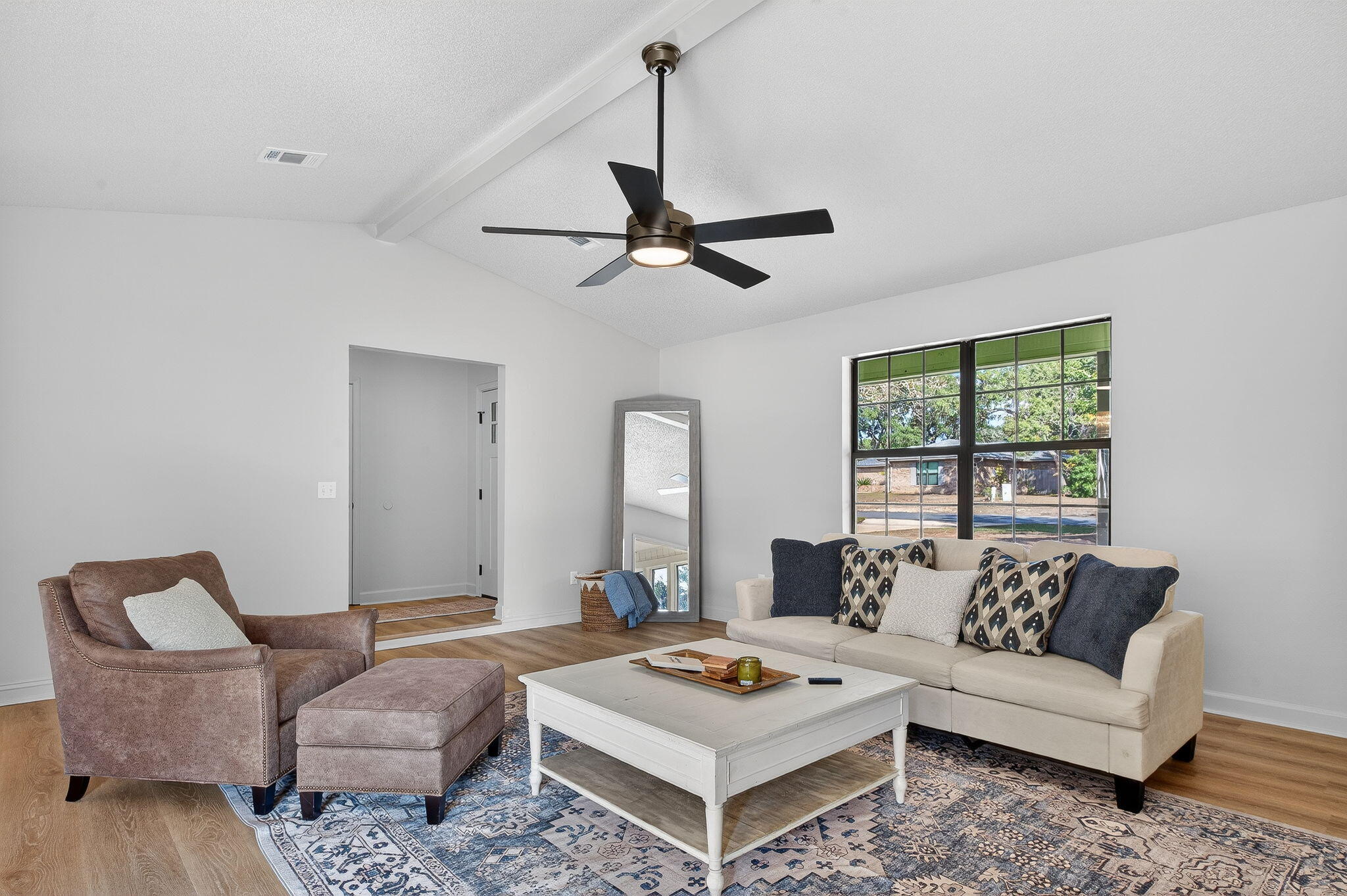 932 Ridgewood Way Niceville, FL 32578 - Photo 13 of 47 a living room with furniture and a window