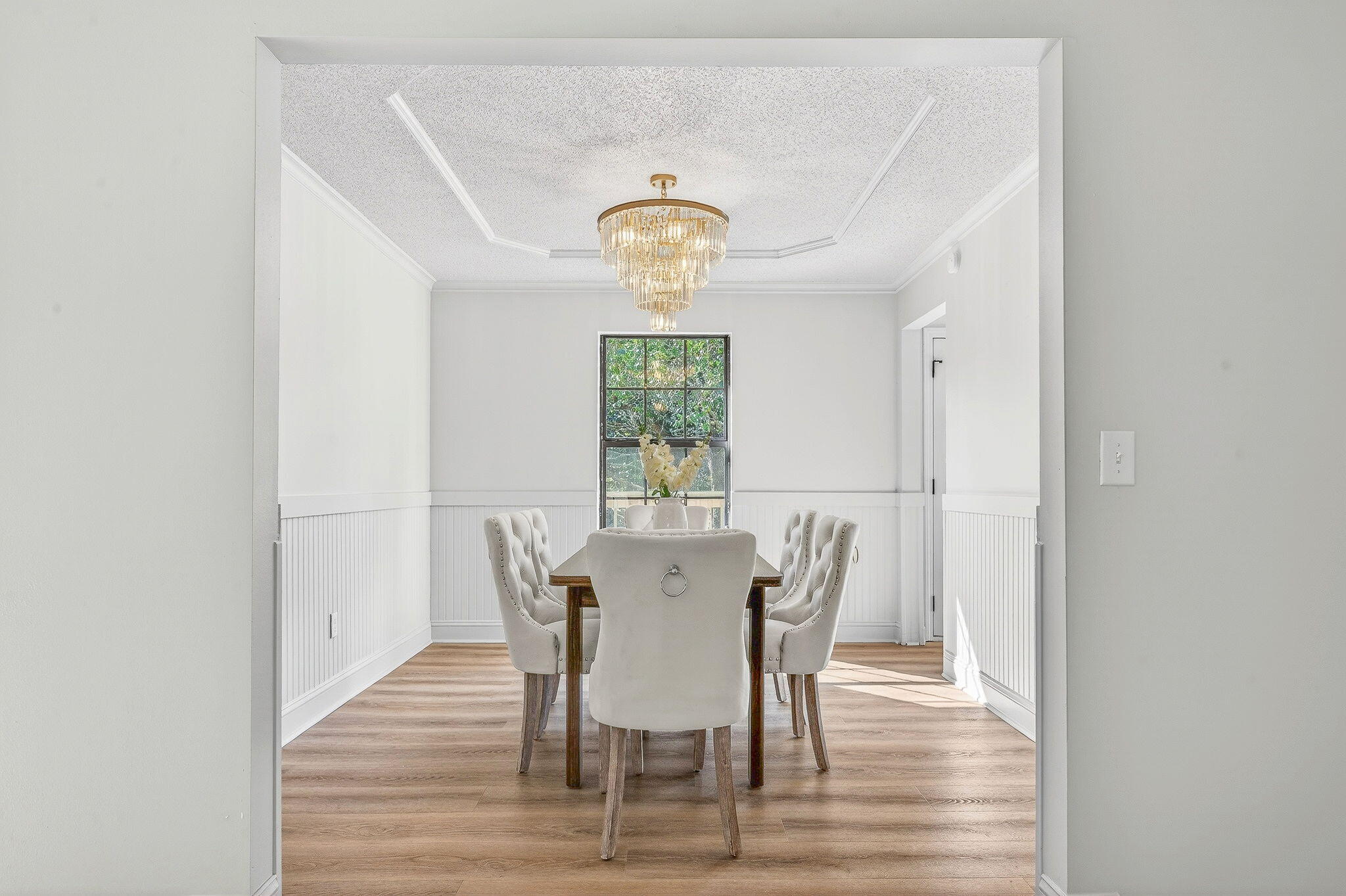 932 Ridgewood Way Niceville, FL 32578 - Photo 22 of 47 a view of a dining room with furniture window and outside view
