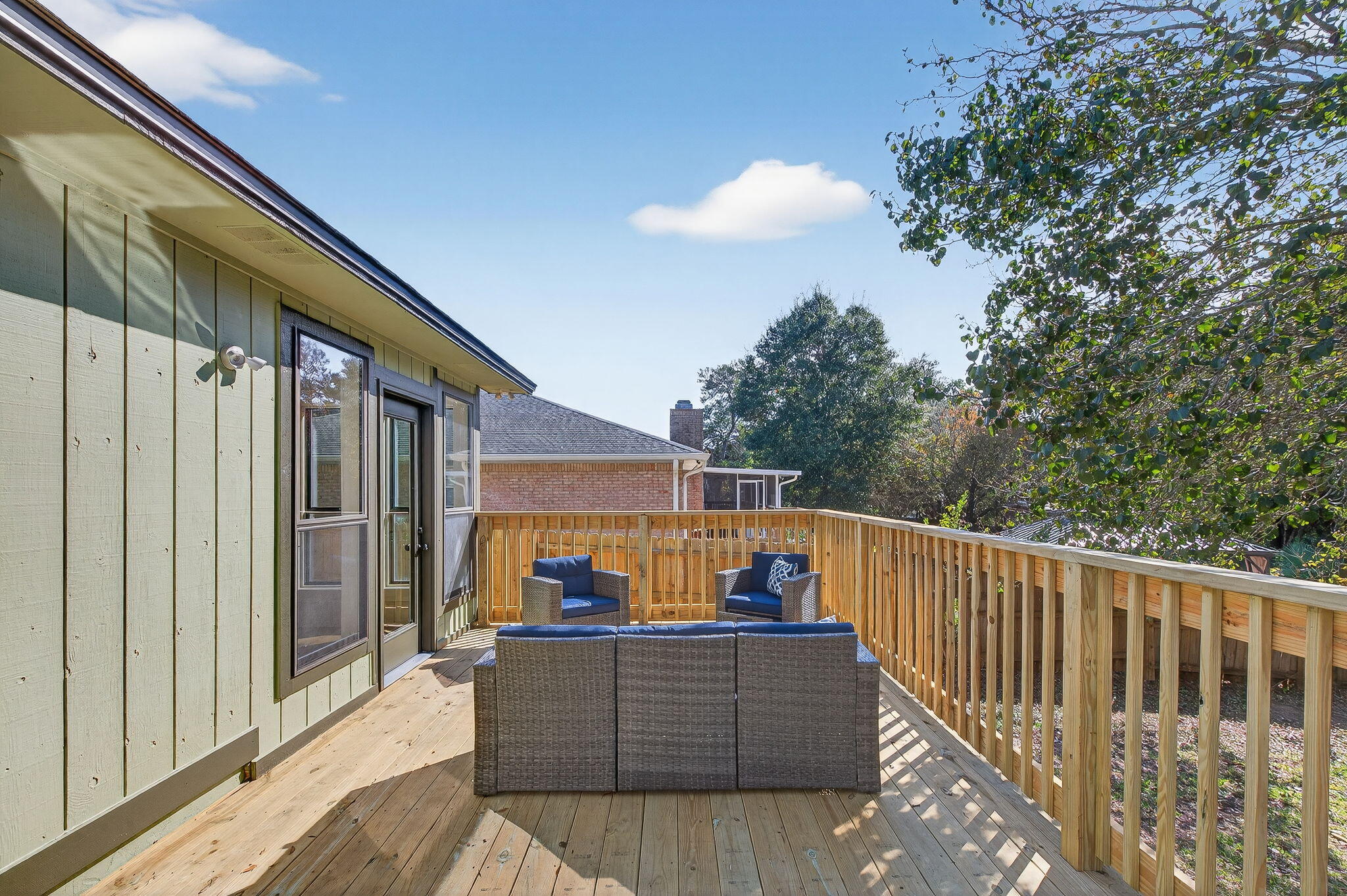 932 Ridgewood Way Niceville, FL 32578 - Photo 43 of 47 a view of outdoor space with seating space