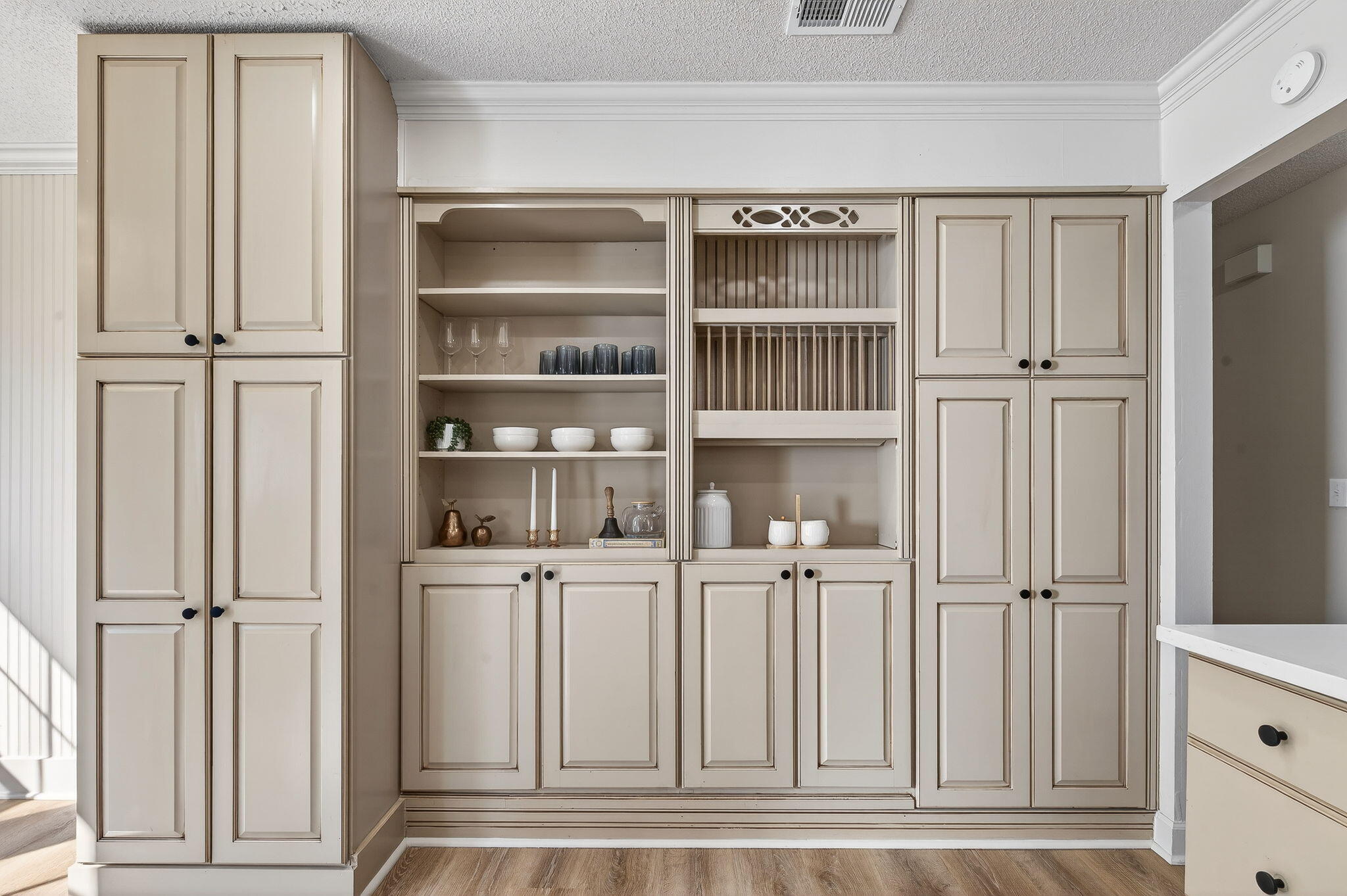 932 Ridgewood Way Niceville, FL 32578 - Photo 7 of 47 a view of a door with wooden walls