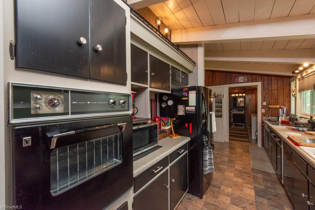 703 Locust Place High Point, NC 27265 - Photo 35 of 50 Gallery Image 35