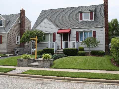 175 Brompton Road Garden City, NY 11530 - Photo 1 of 1 Gallery Image 1