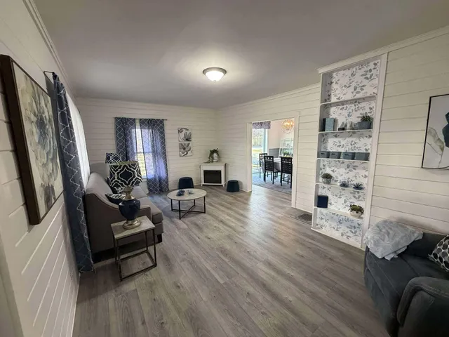 $164,900 | 4 Lancaster Avenue, Guilford, ME 04443