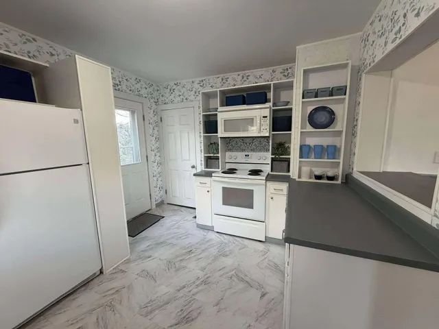 $164,900 | 4 Lancaster Avenue, Guilford, ME 04443