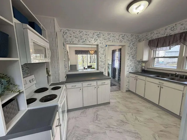 $164,900 | 4 Lancaster Avenue, Guilford, ME 04443