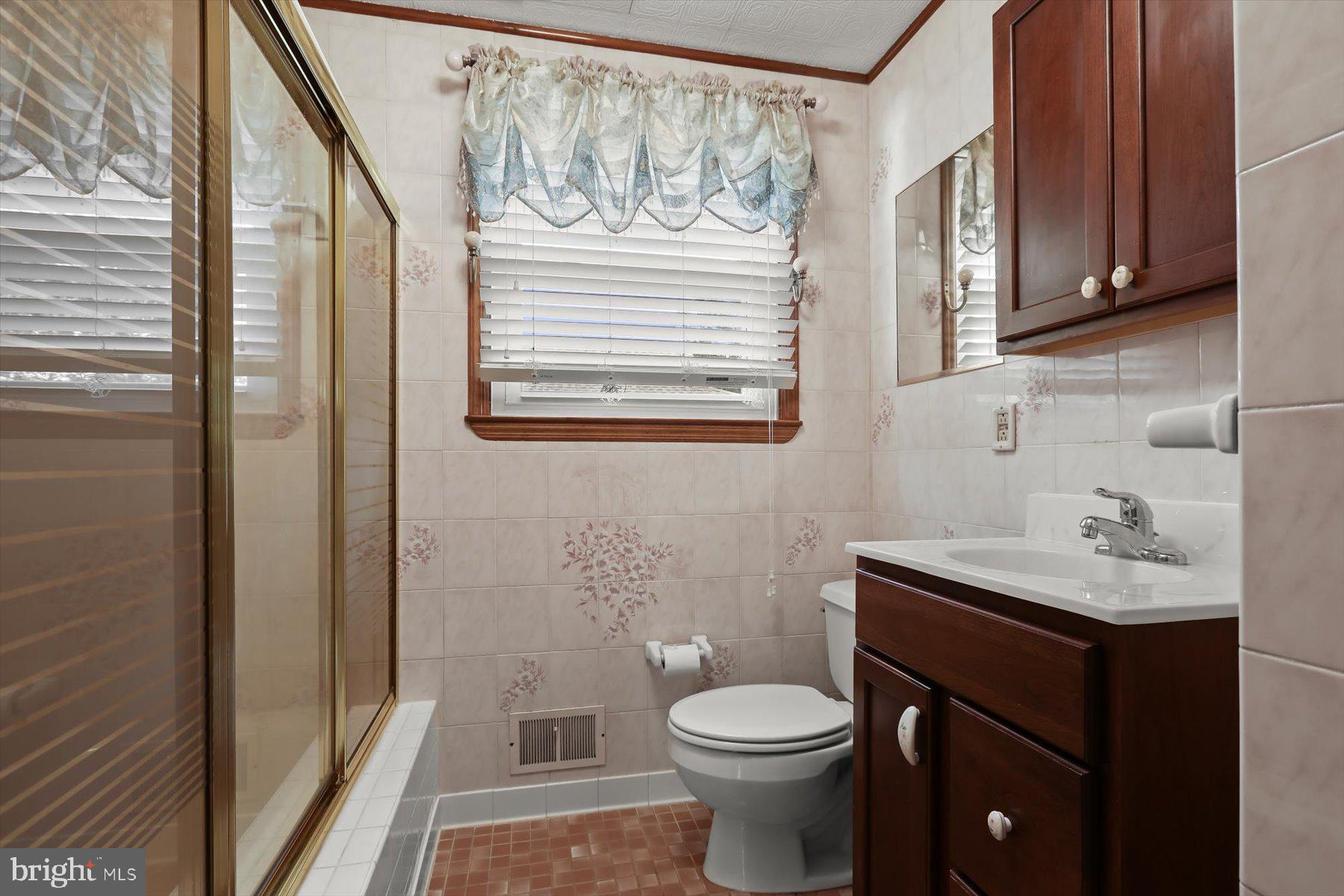 962 Point Pleasant Road Glen Burnie, MD 21060 - Photo 35 of 81