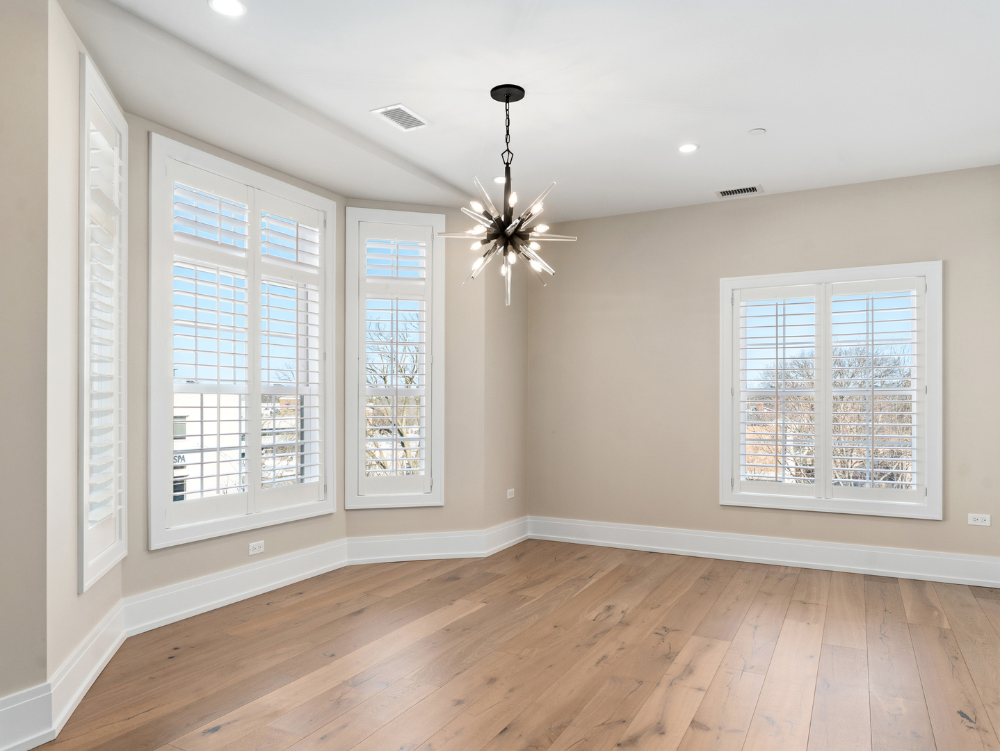 110 South Washington Street, Unit 400 Naperville, IL 60540 - Photo 13 of 54 a view of an empty room with a window