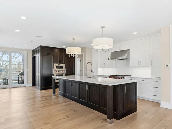 $1,875,000 | 110 South Washington Street, Unit 400, Naperville, IL 60540