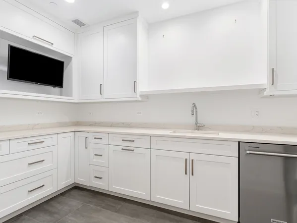 $1,875,000 | 110 South Washington Street, Unit 400, Naperville, IL 60540