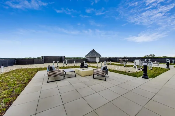 $1,875,000 | 110 South Washington Street, Unit 400, Naperville, IL 60540