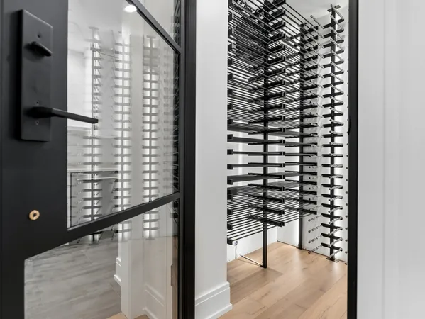 $1,875,000 | 110 South Washington Street, Unit 400, Naperville, IL 60540