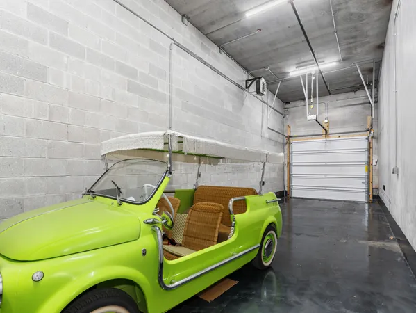 $1,875,000 | 110 South Washington Street, Unit 400, Naperville, IL 60540