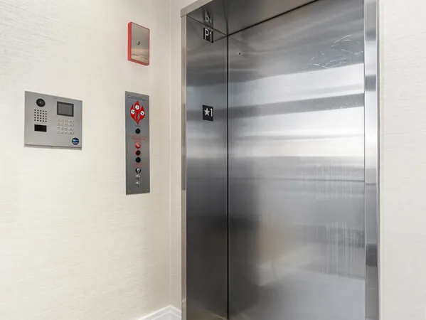 $1,875,000 | 110 South Washington Street, Unit 400, Naperville, IL 60540