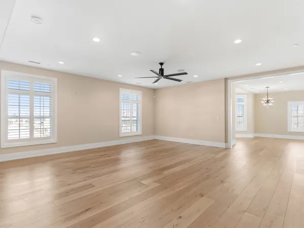 $1,875,000 | 110 South Washington Street, Unit 400, Naperville, IL 60540