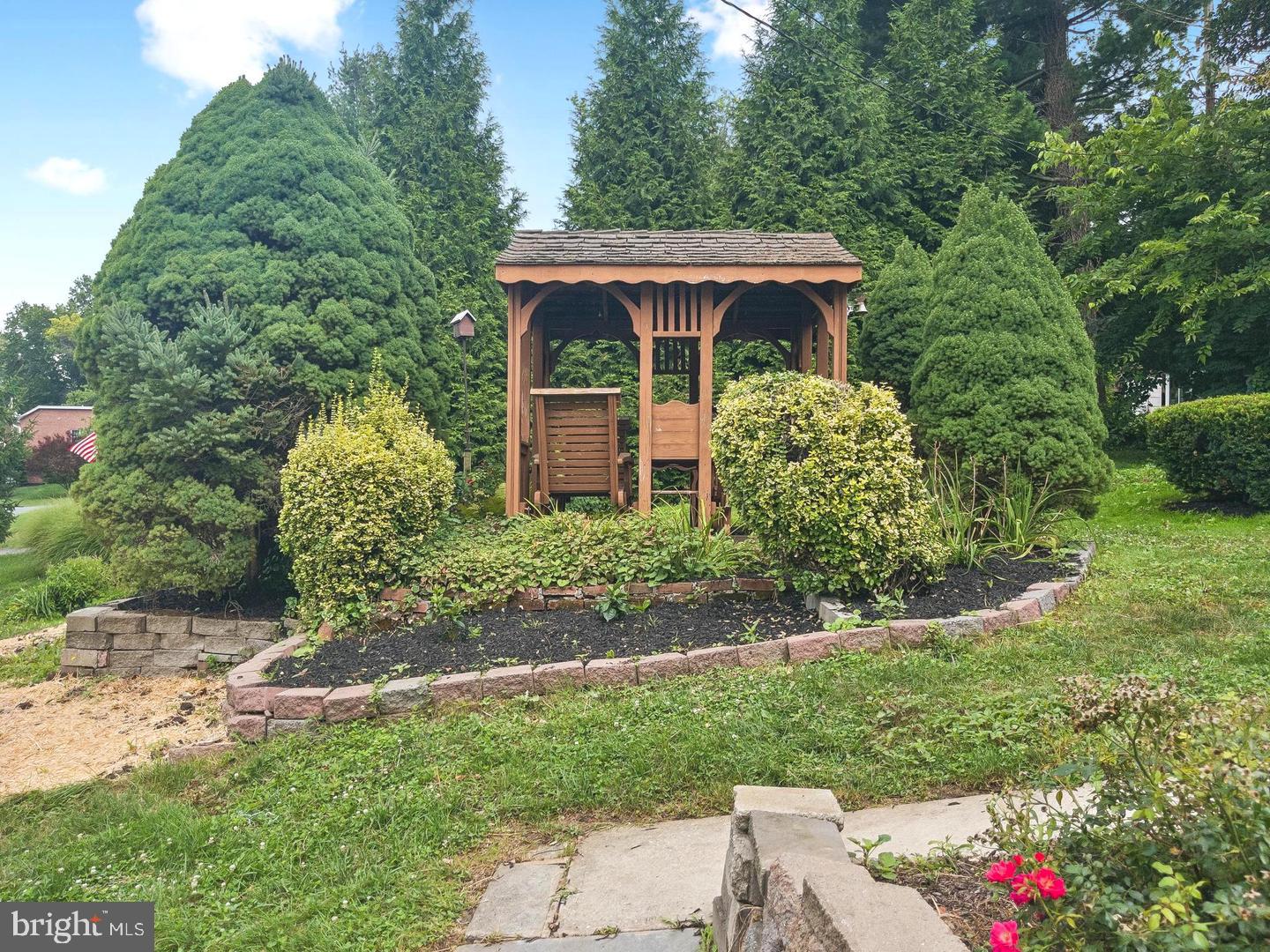 2210 Berkshire Road Lancaster, PA 17603 - Photo 22 of 29 Beautifully Landscaped Yard