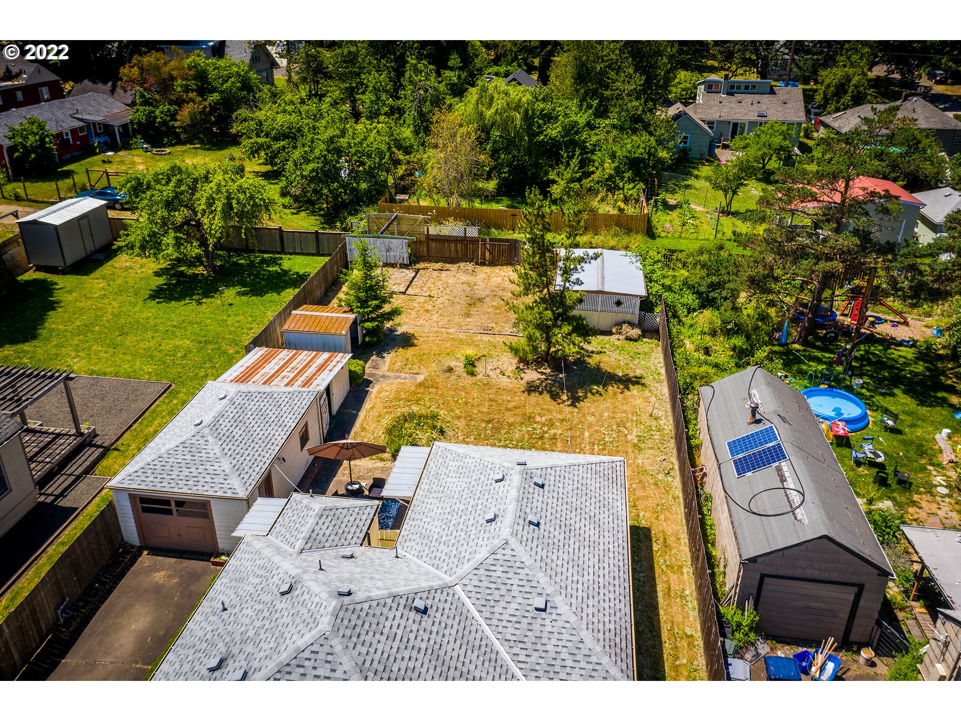 1648 Augusta Street Eugene, OR 97403 - Photo 20 of 29