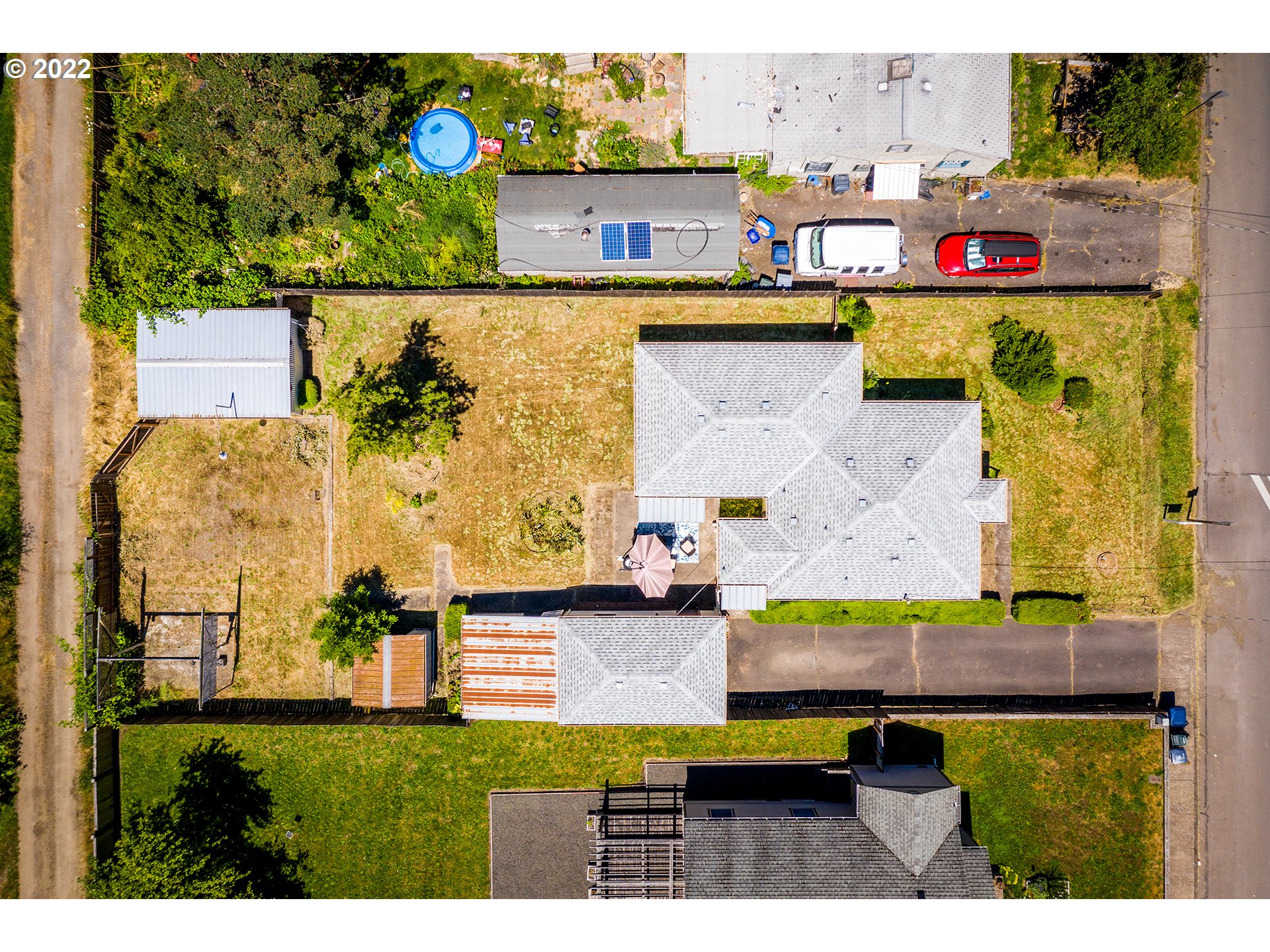 1648 Augusta Street Eugene, OR 97403 - Photo 22 of 29 a view of outdoor space with seating area
