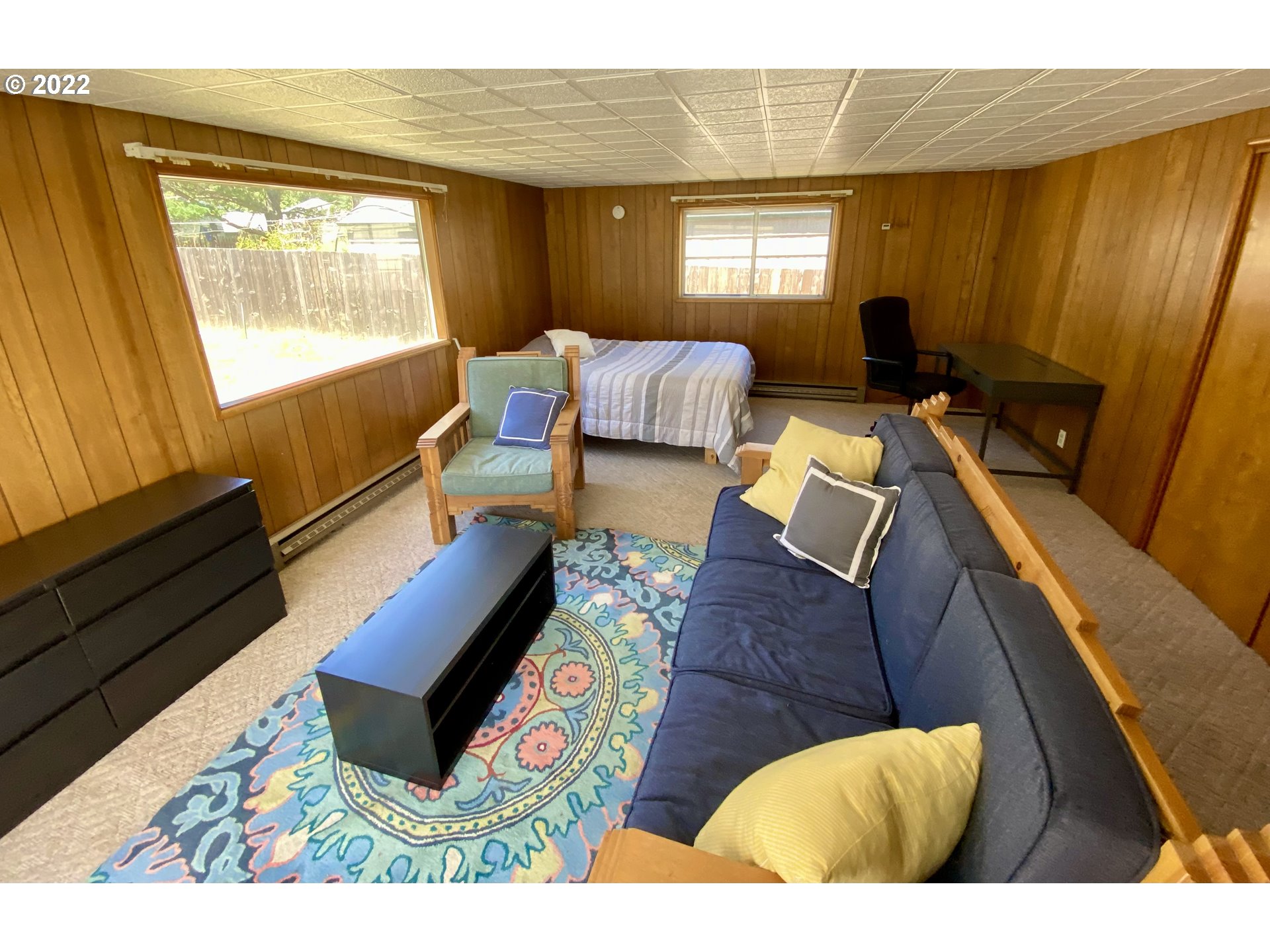 1648 Augusta Street Eugene, OR 97403 - Photo 10 of 29 a living room with furniture and a window