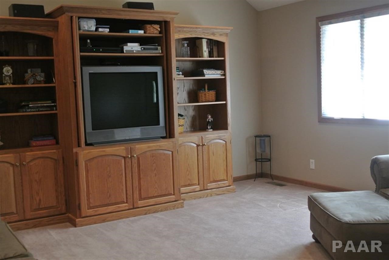 5315 West Monroe Road Bartonville, IL 61607 - Photo 4 of 36 Gallery Image 4