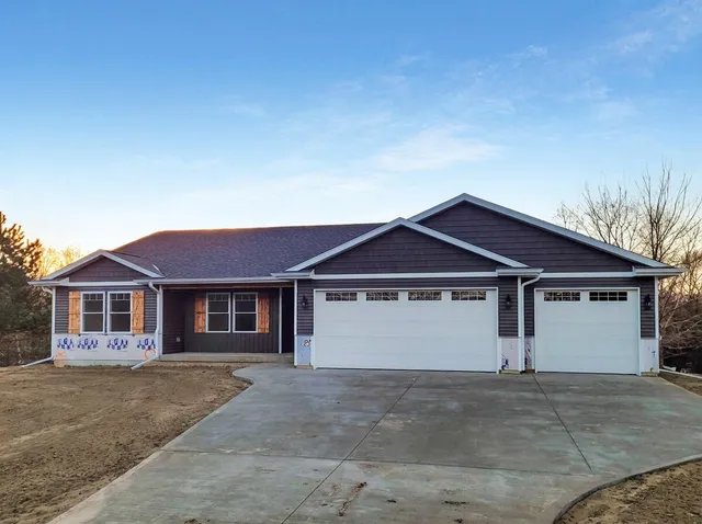 $649,914 | 8683 Camomile Drive, Augusta, MI 49012