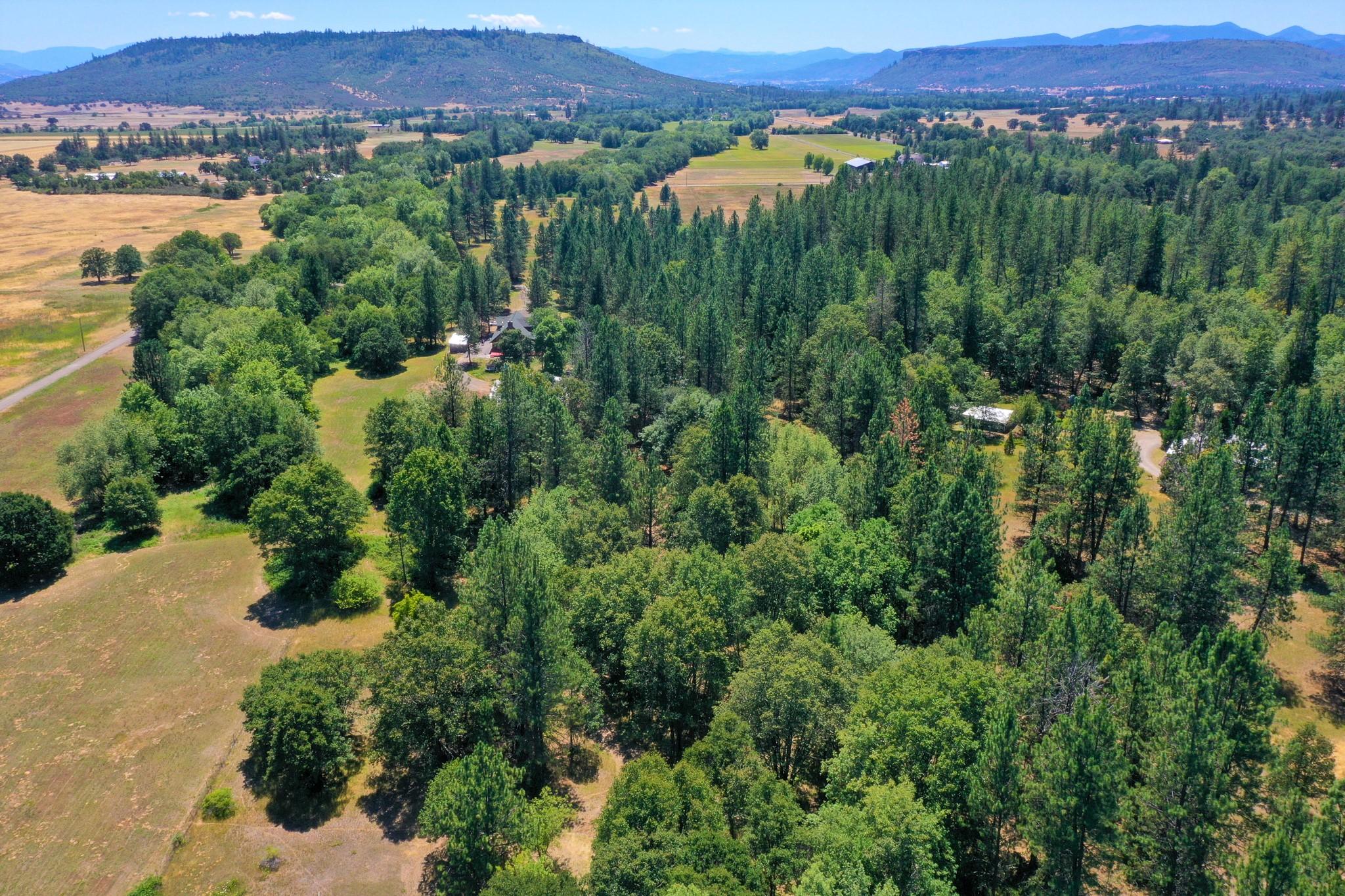 6033 Dodge Road White City, OR 97503 - Photo 34 of 35 Drone