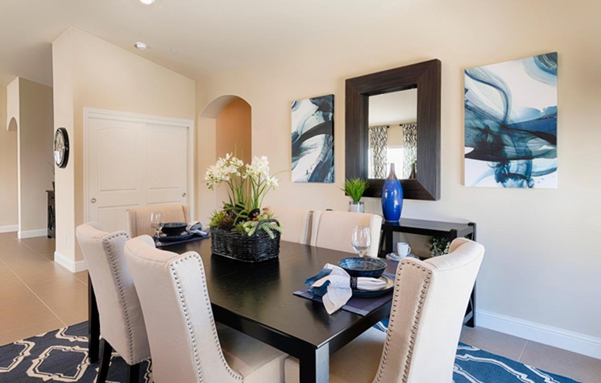 849 Strada Street, Unit 77 Lemoore, CA 93245 - Photo 3 of 10 Gallery Image 3