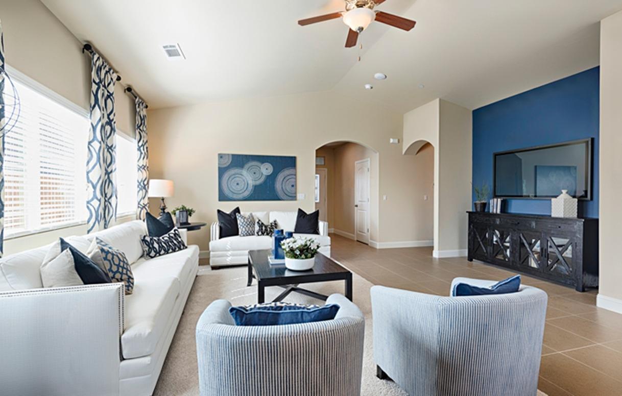 849 Strada Street, Unit 77 Lemoore, CA 93245 - Photo 4 of 10 Gallery Image 4