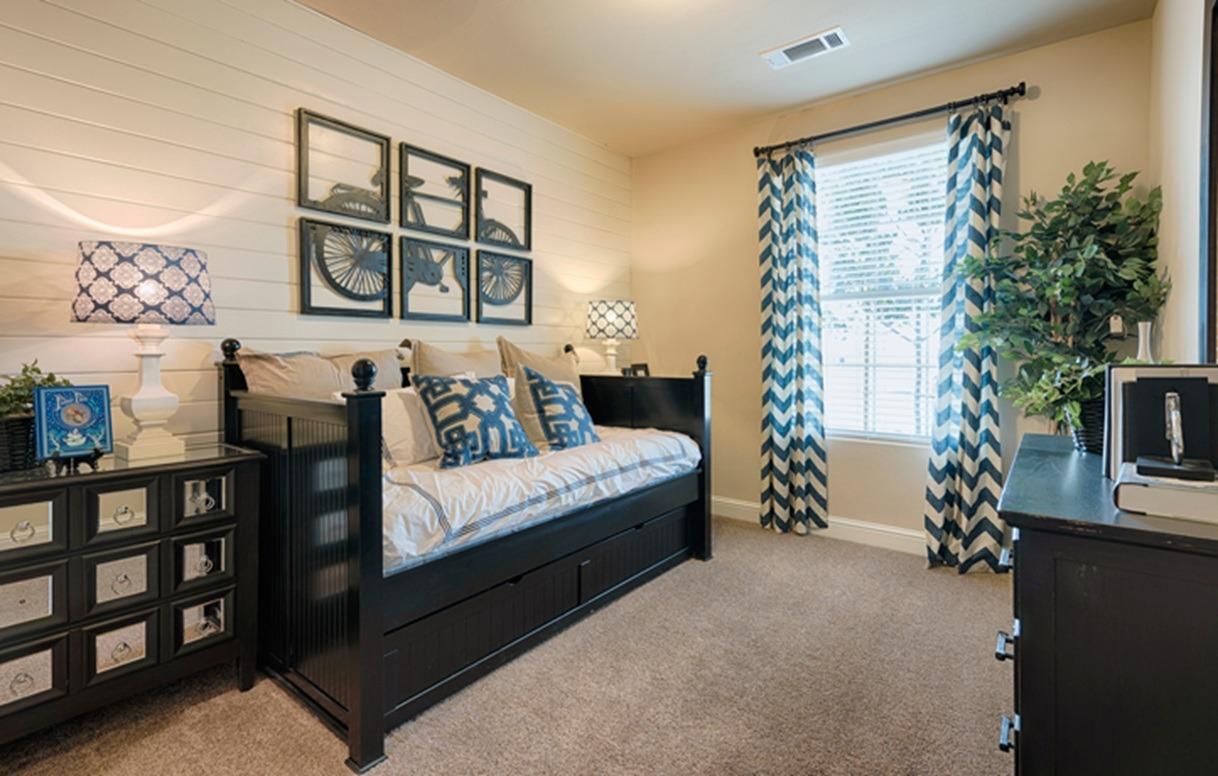 849 Strada Street, Unit 77 Lemoore, CA 93245 - Photo 8 of 10 Gallery Image 8