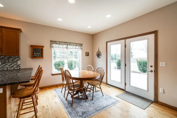 $744,900 | 4915 Meadowview Court, Grafton, WI 53024