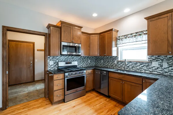$744,900 | 4915 Meadowview Court, Grafton, WI 53024