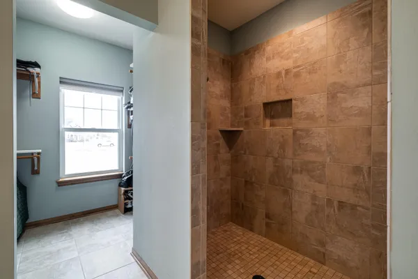 $744,900 | 4915 Meadowview Court, Grafton, WI 53024