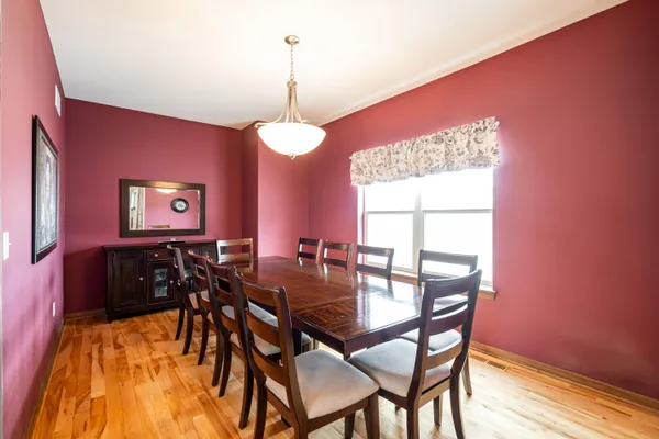 $744,900 | 4915 Meadowview Court, Grafton, WI 53024