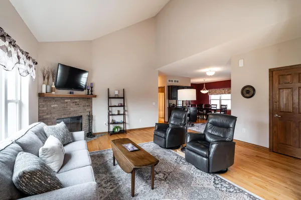 $744,900 | 4915 Meadowview Court, Grafton, WI 53024