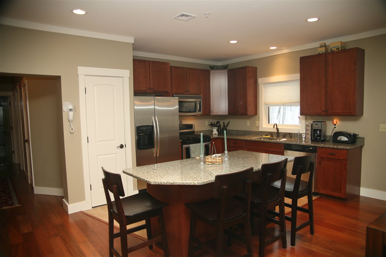 15 Riverside Terrace Drive, Unit 5 Lincoln, NH 03251 - Photo 10 of 32 Gallery Image 10