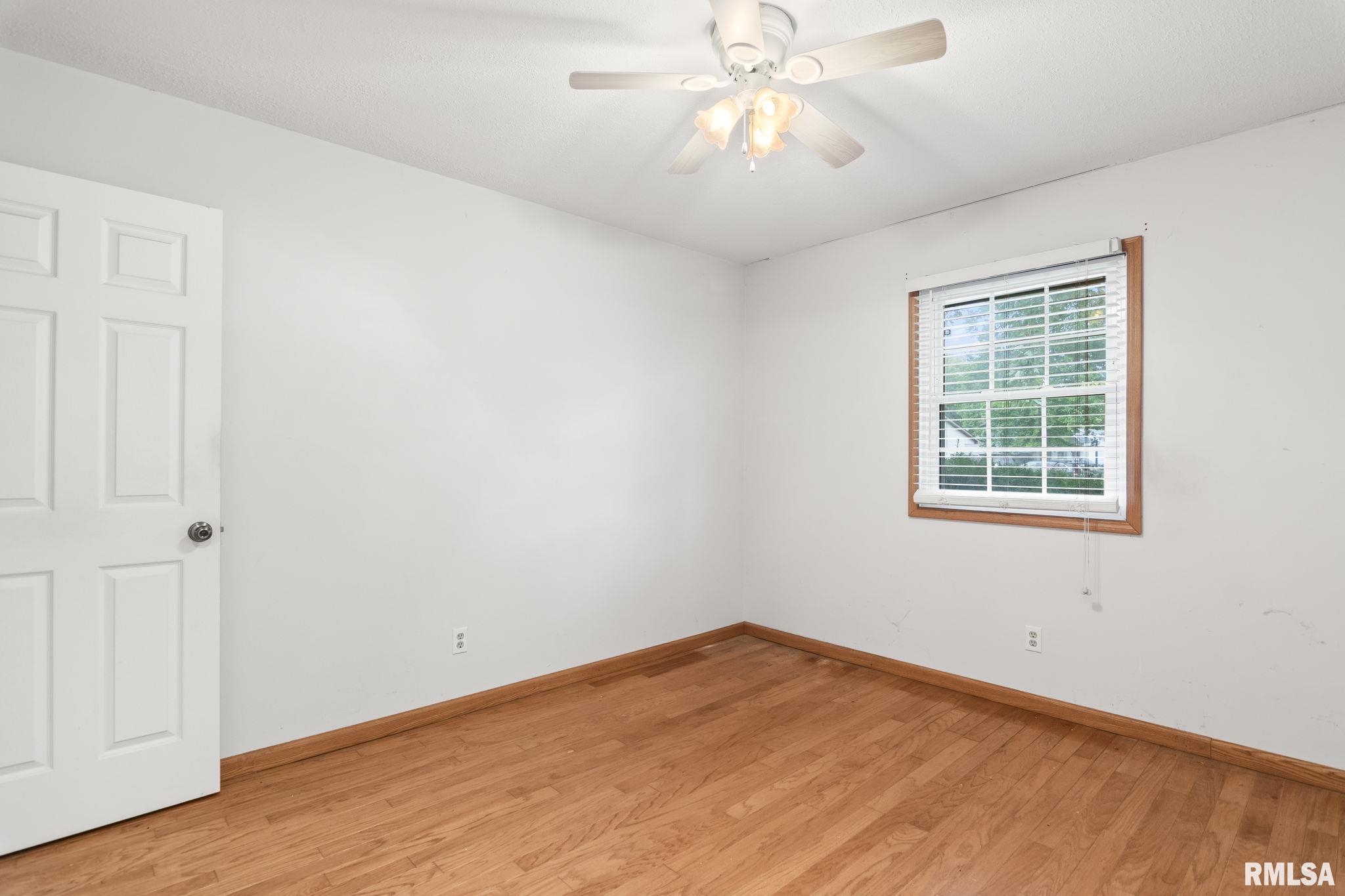2013 Scarbrough Road Springfield, IL 62702 - Photo 14 of 31