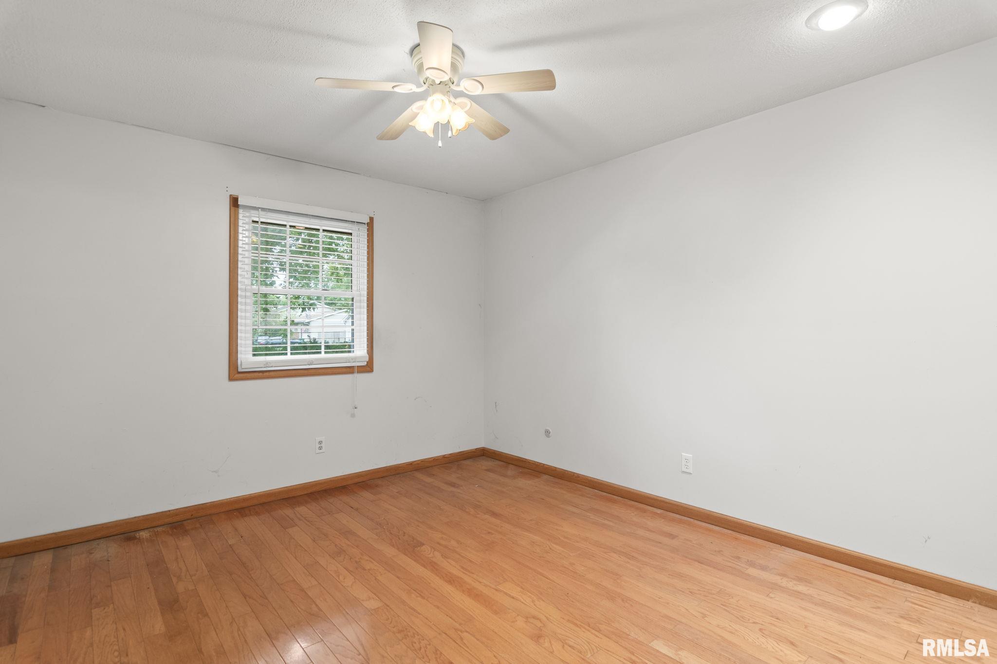 2013 Scarbrough Road Springfield, IL 62702 - Photo 15 of 31
