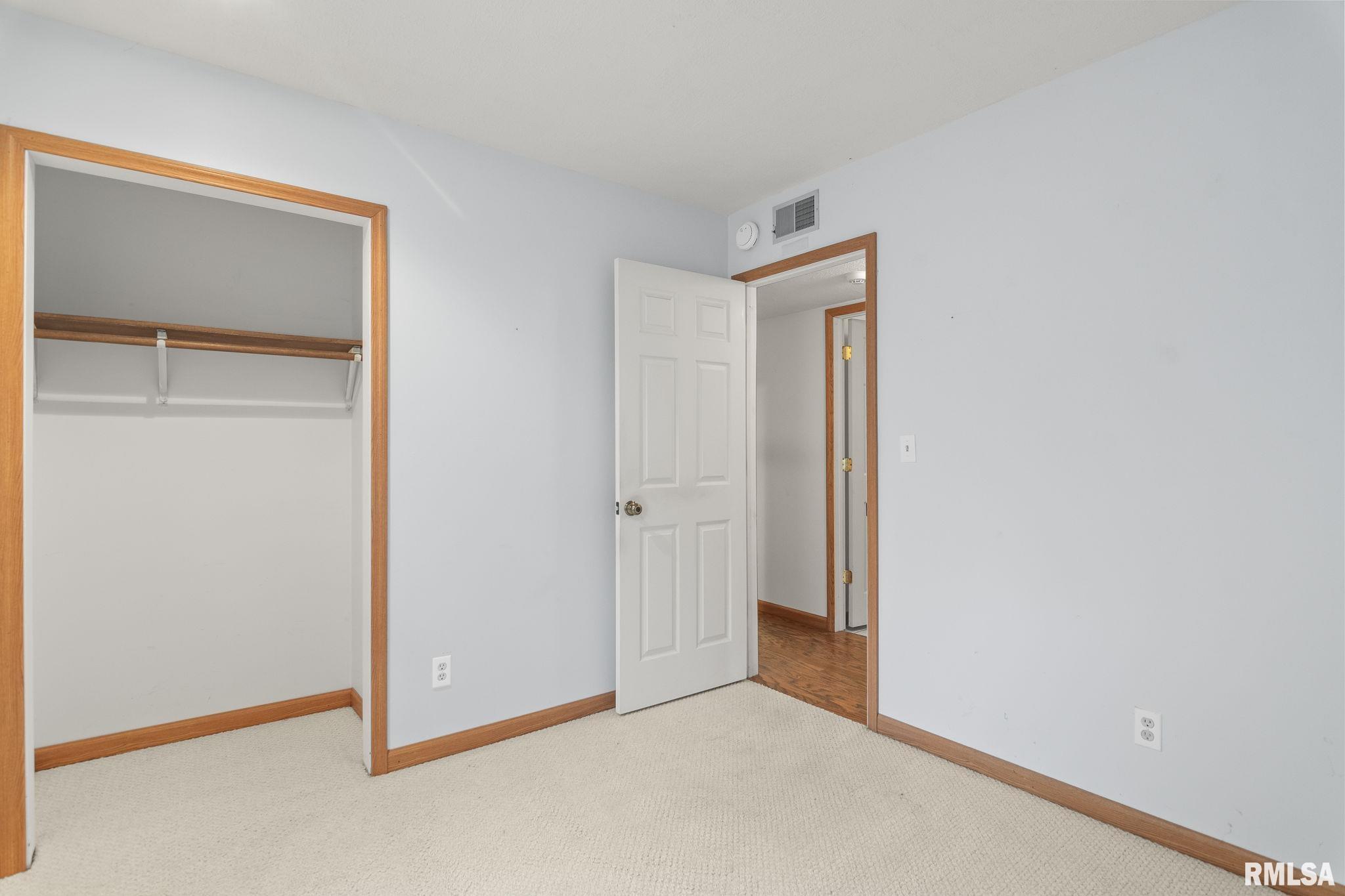 2013 Scarbrough Road Springfield, IL 62702 - Photo 18 of 31