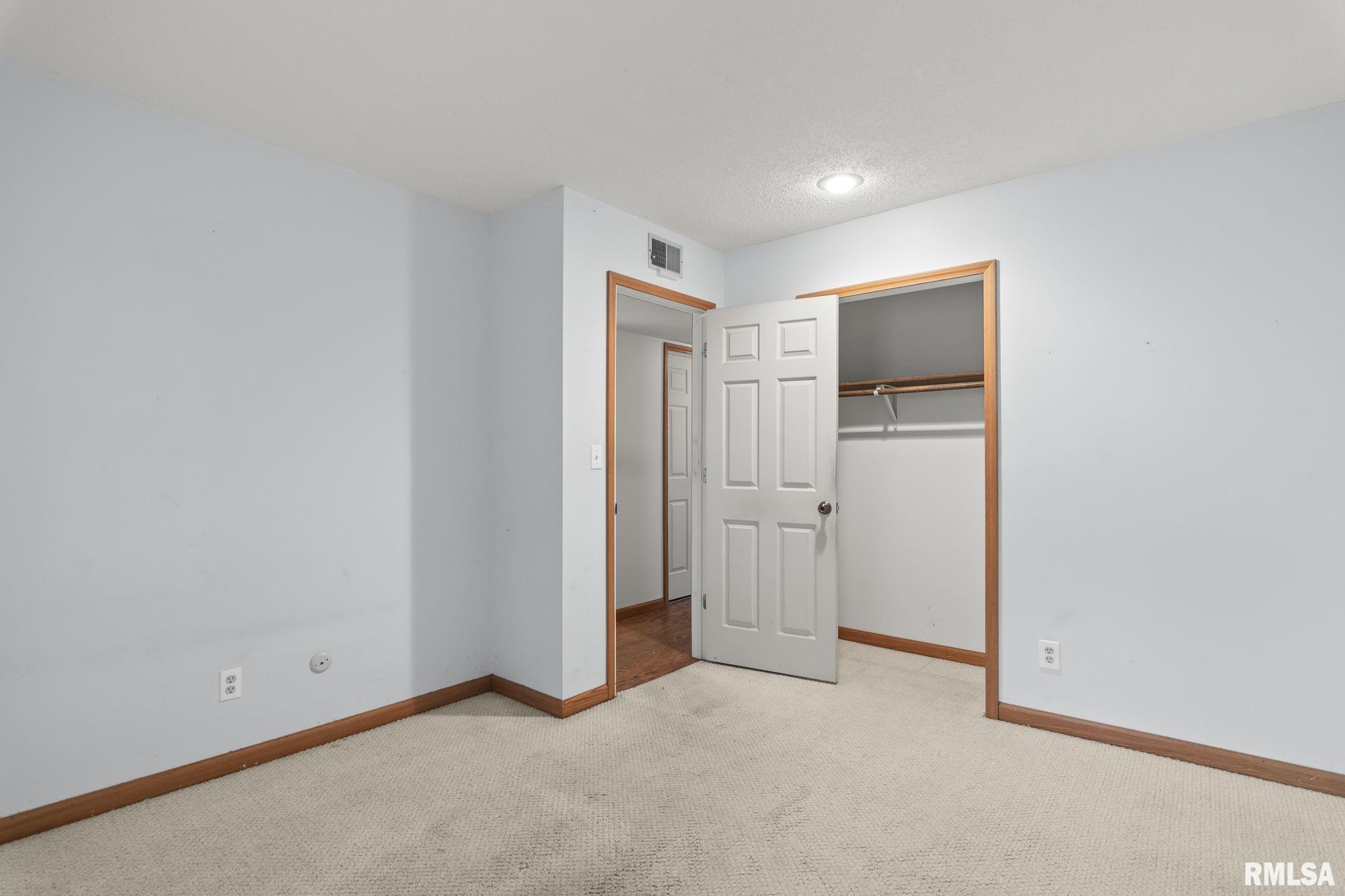 2013 Scarbrough Road Springfield, IL 62702 - Photo 23 of 31