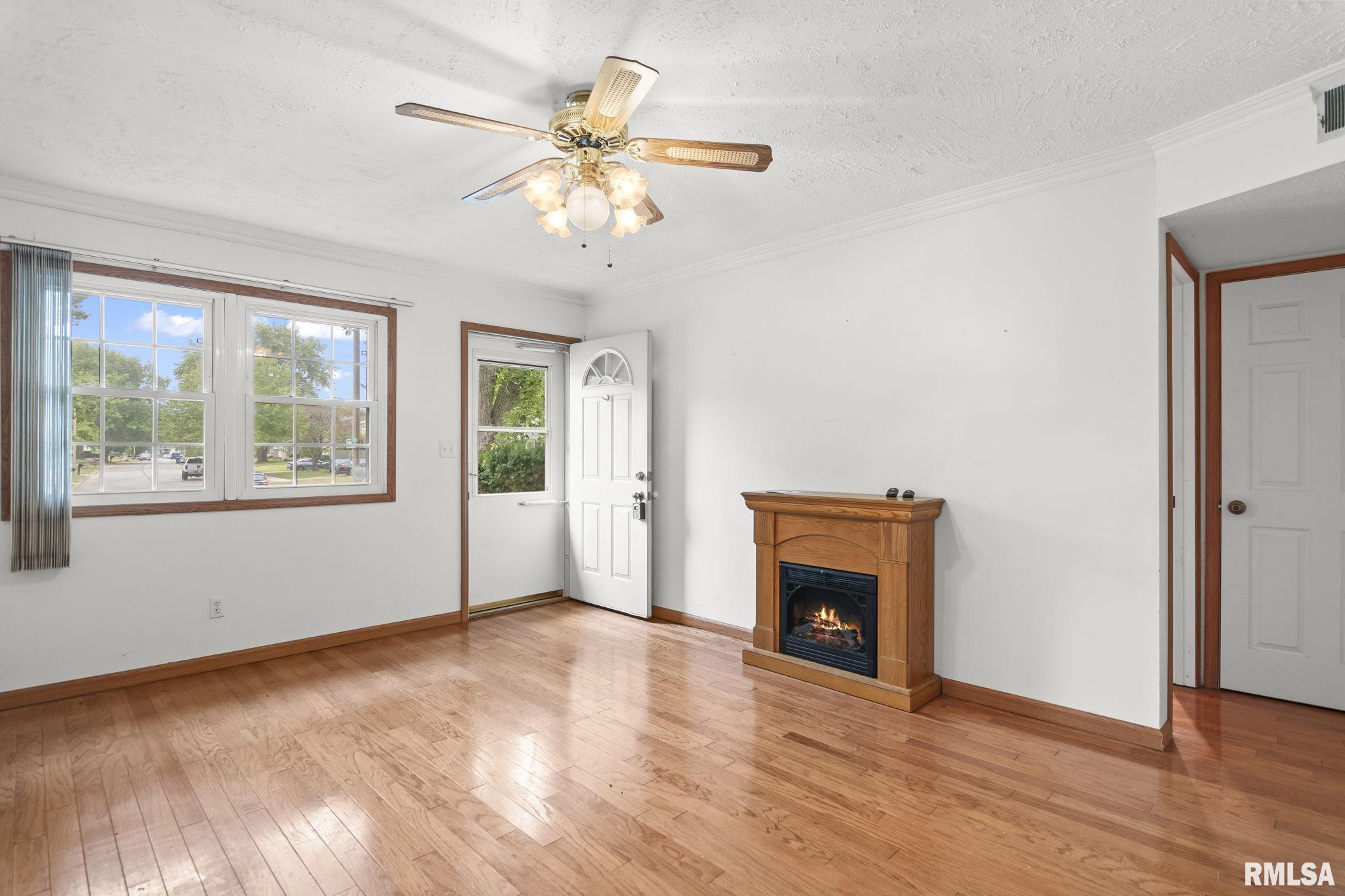 2013 Scarbrough Road Springfield, IL 62702 - Photo 6 of 31