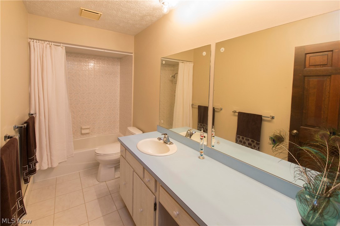 17637 Shurmer Road Strongsville, OH 44136 - Photo 13 of 35 Gallery Image 13