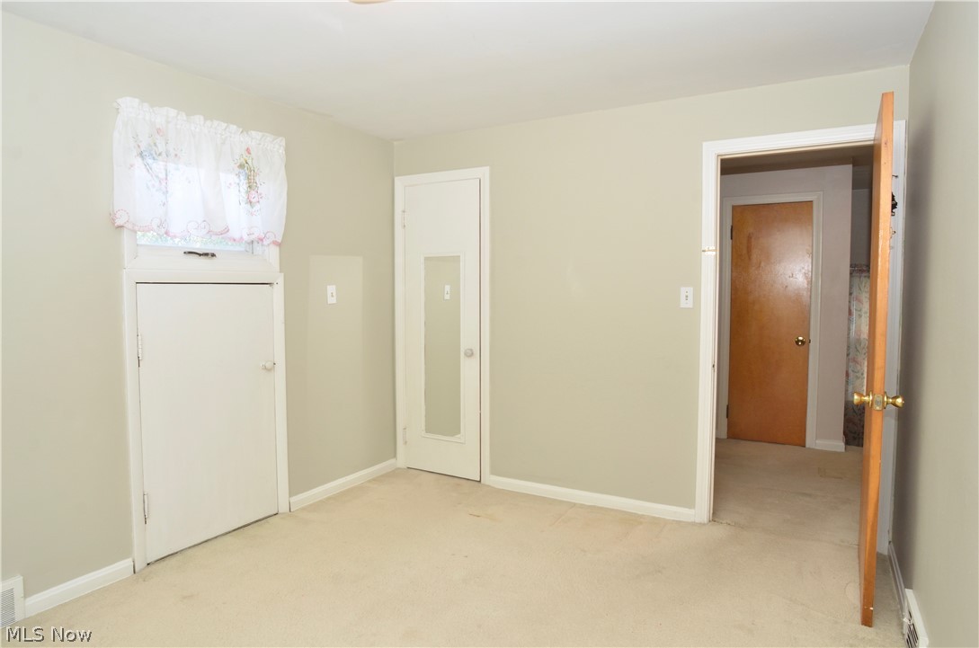 4110 Stilmore Road Cleveland, OH 44121 - Photo 22 of 30